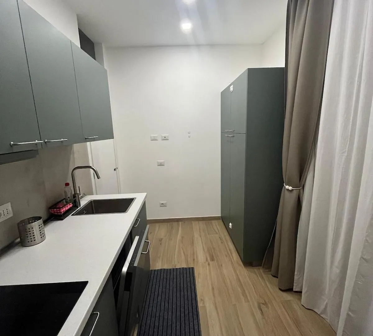 Milan Loreto Apartment 15 Mins From Duomo - M1 Rovereto איטליה