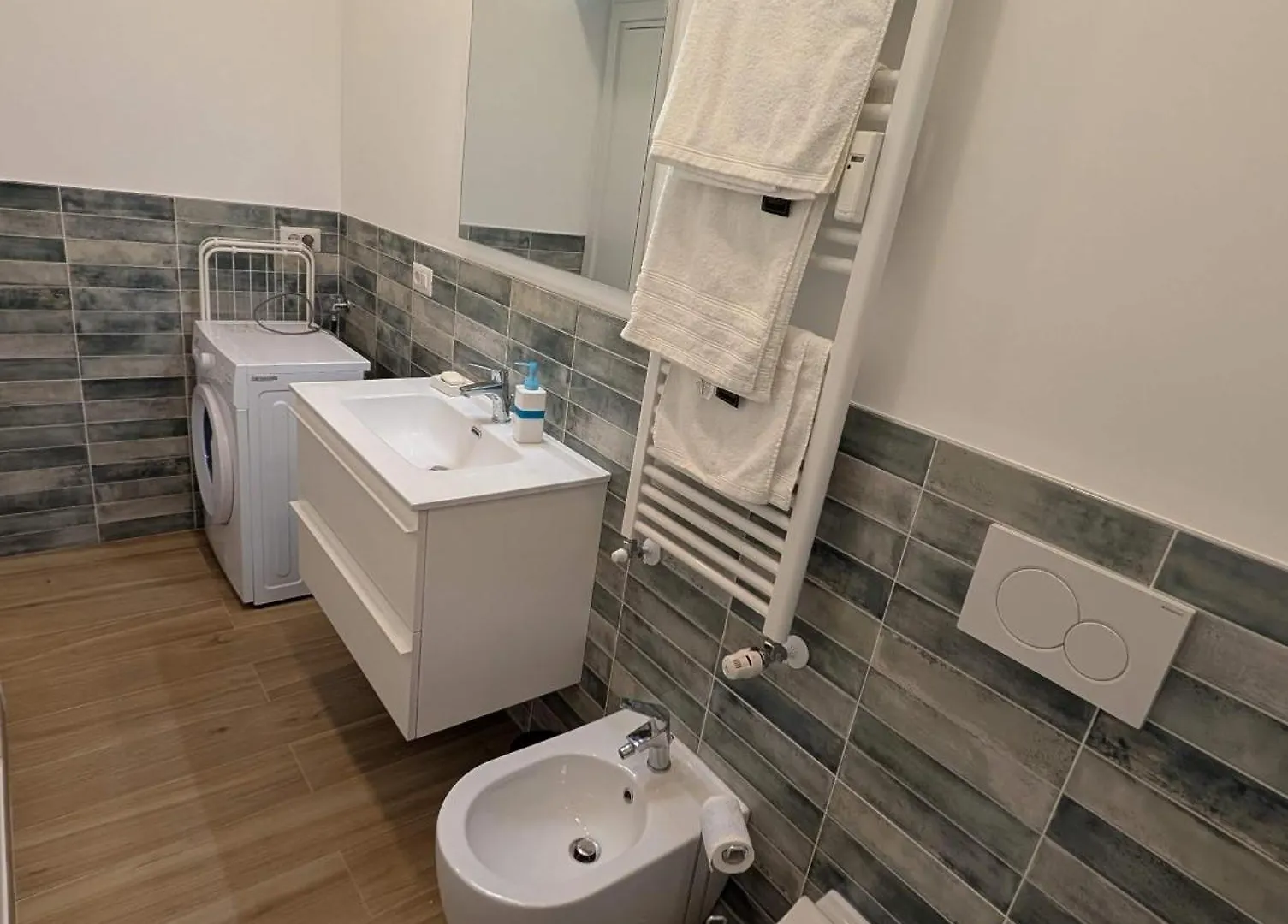 Milan Loreto Apartment 15 Mins From Duomo - M1 Rovereto 0*,